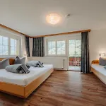 Ganahl Tatil Evi
